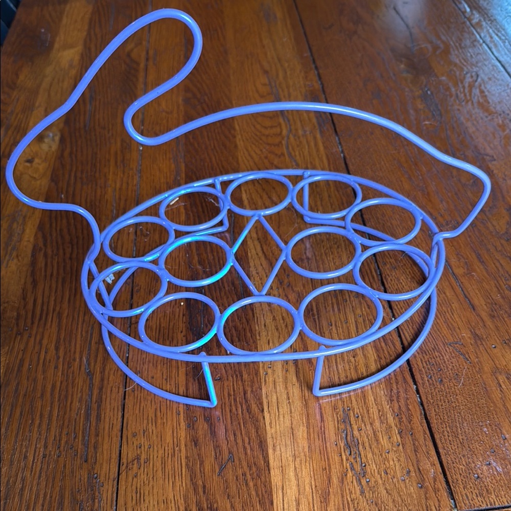Purple Wire Egg Holder